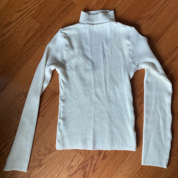 White Half Turtleneck Long-sleeve Sweater - Picture 3 of 4